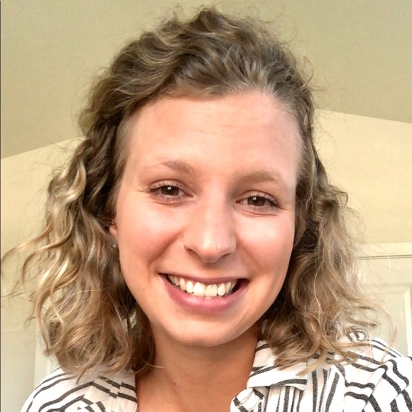 Meet your Posher, Cora - Picture 1 of 1